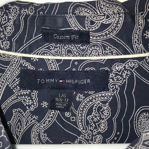Men’s, Tommy Hilfiger paisley shirt.
